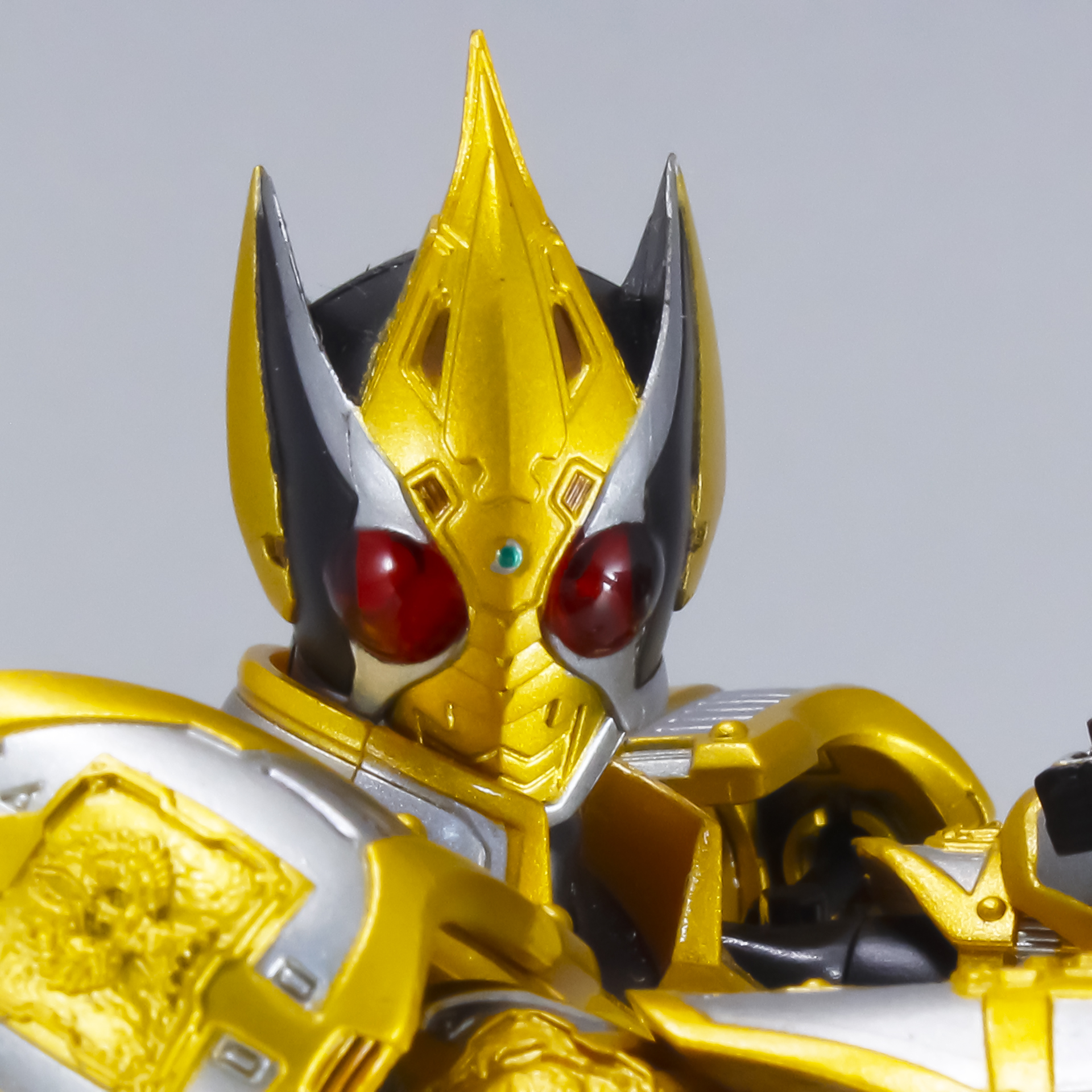 S.H.Figuarts 仮面ライダーブレイド キングフォーム