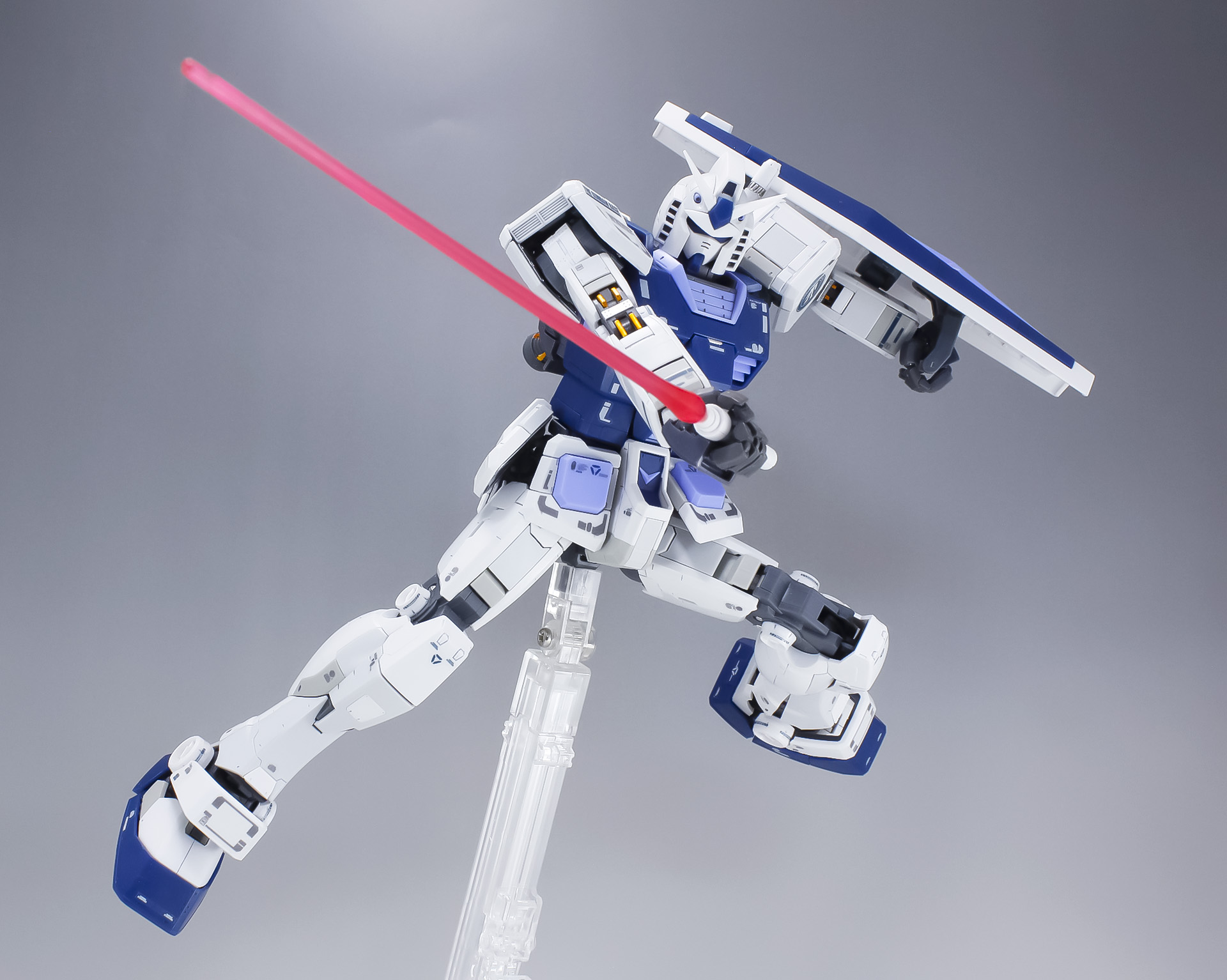 完成品 ＭＧ 1/100 ガンダムVer3.0［ガンダムベースカラー］組立て済 MG 1/100 ガンダムベース限定 RX-78-2 ガンダムVer.3.0