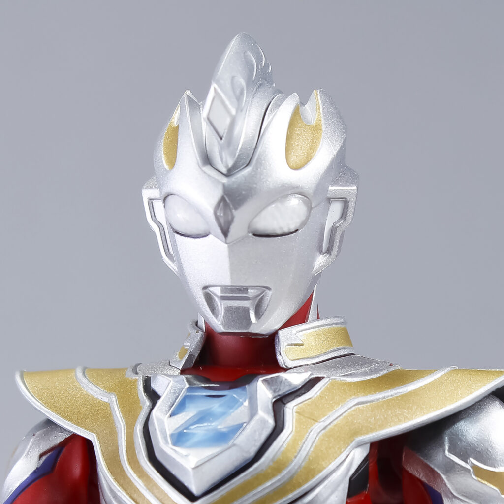 SHFiguarts(フィギュアーツ)　ガンマフューチャー ウルトラマンZ Amazon.co.jp: S.H.Figuarts ウルトラ マンゼット ガンマ